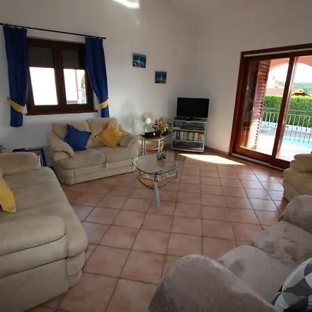 Holiday home Nel Rosa